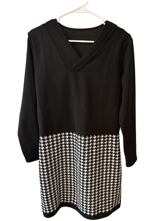 unbranded Dresses & Skirts - Black Houndstooth Long Sleeve V-Neck Women's Dress